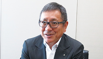 クロスキャット　「コラボレーションハブ」戦略で付加価値創造