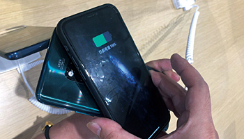 中国のスマホメーカー　高級機種でシェア拡大を狙う　継続的な需要に期待感