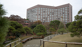 宿泊施設の安心事前決済を促すPayPal×BILLIEF～ホテル椿山荘東京　導入事例レポート