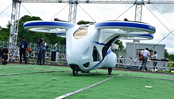 空飛ぶクルマの試作機が飛んだ！　NECとCARTIVATORが共同で実証実験
