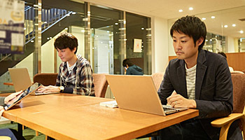 テレワークがフリーアドレスを加速する