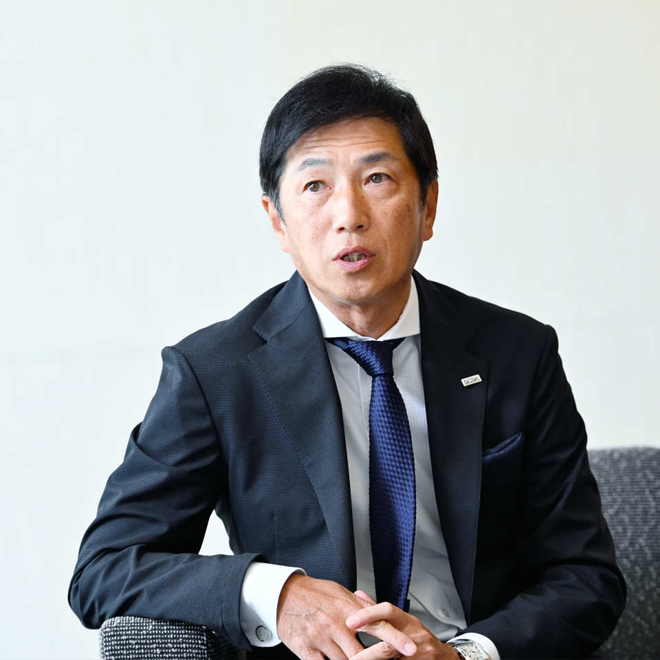 SCSK　代表取締役執行役員社長／最高執行責任者　當麻隆昭