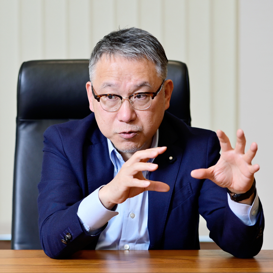 PFU　代表取締役執行役員社長　村上清治