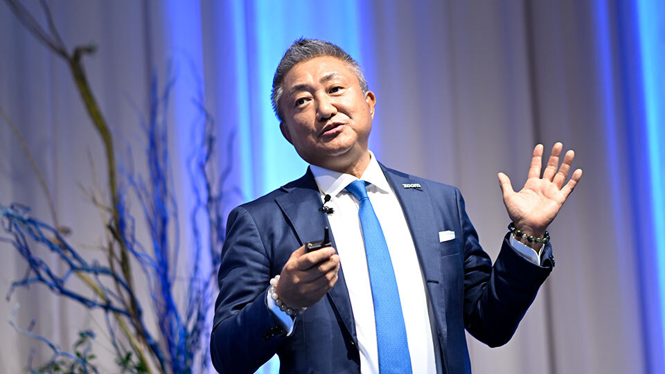 AIファーストなコミュニケーションプラットフォームの戦略、画期的な新