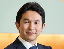 間下　直晃