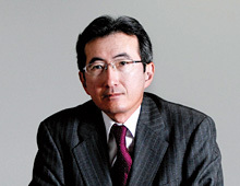 小出　伸一
