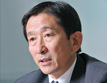 加賀山　進