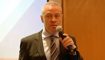 ヴイエムウェア、17年の事業戦略を発表