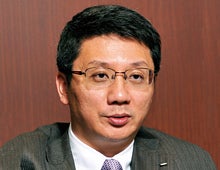 羅　怡文
