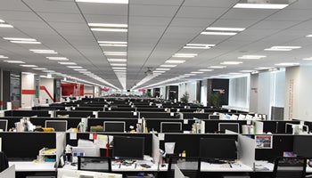 7月24日は「テレワーク・デイ」、実施中のレノボオフィスは――