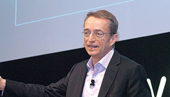 「AWS上で動くVMware」国内市場でも提供を開始　オンプレミスのIT基盤をAWSへ拡張可能――ヴイエムウェア