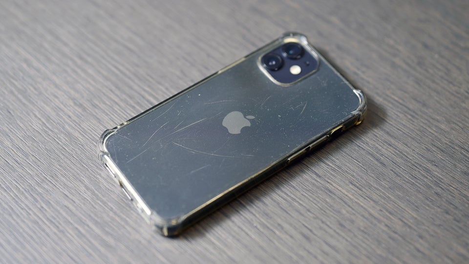 情報サービス産業協会・福永哲弥会長の愛用ツール　＜「iPhone mini」＞